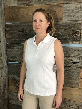 HYBA NWT sleeveless top size Small
